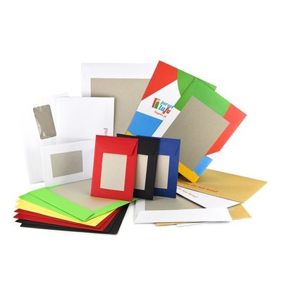 Envase de bolsillo personalizado con papel Kraft Ace y fondo de cartón gris